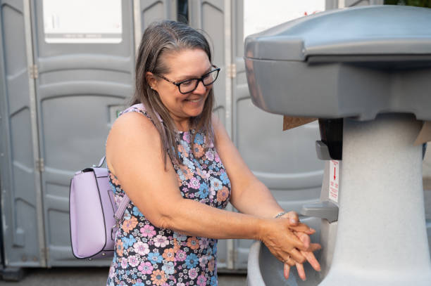 Best Affordable portable toilet rental  in Metropolis, IL